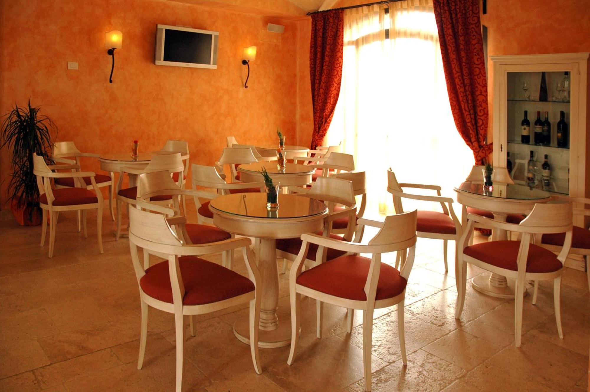 Hotel Borgo Di Cortefreda - Place Of Charme Tavarnelle Val di Pesa المطعم الصورة